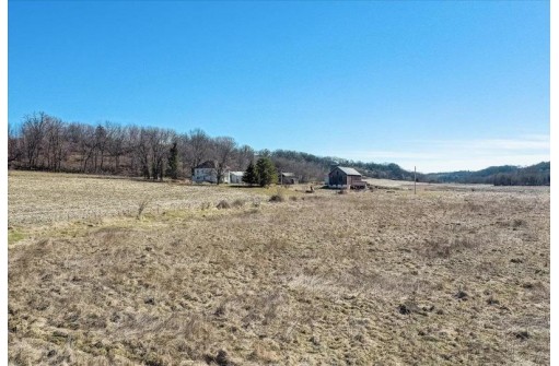 10147 Lee Valley Road, Blanchardville, WI 53516