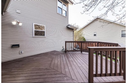 601 Highcliff Trail, Madison, WI 53718