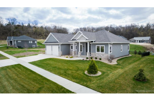 1406 Schoepp Lane, Cross Plains, WI 53528