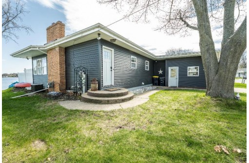 1326 Lakeview Drive, Tomah, WI 54660