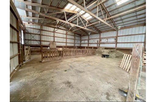 W2280 Giese Road, Juda, WI 53550