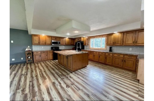 W2280 Giese Road, Juda, WI 53550