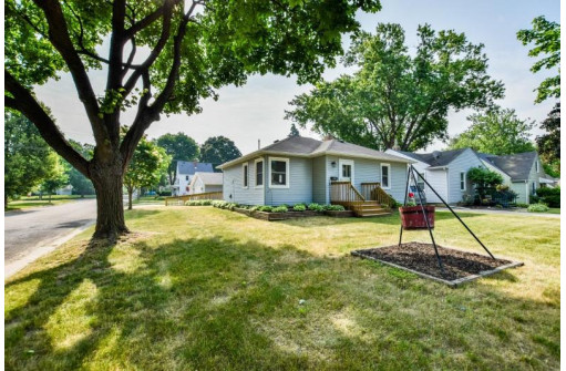 1733 Porter Avenue, Madison, WI 53704