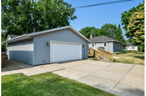 1733 Porter Avenue, Madison, WI 53704