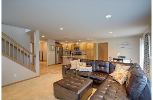 7120 Reston Heights Drive, Madison, WI 53718