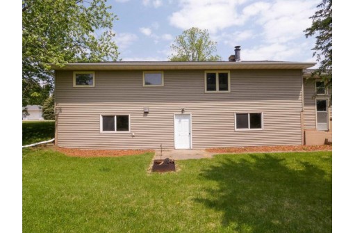 855 Williams Street, Platteville, WI 53818