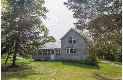 N7723 4th Avenue, Westfield, WI 53964