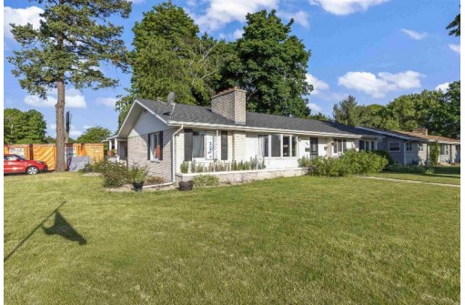 805 N Harmony Drive, Janesville, WI 53545