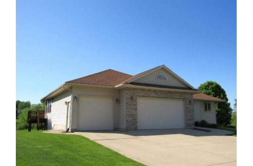 1232 2nd Street, Monroe, WI 53566-9297