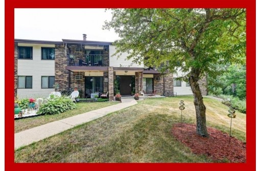 1015 N Sunnyvale Lane G, Madison, WI 53713