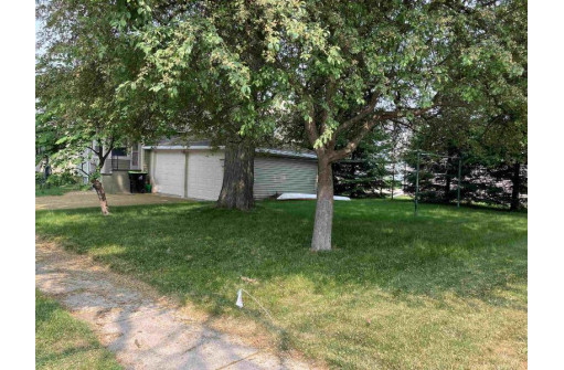 801 N University Avenue, Beaver Dam, WI 53916