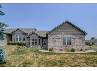 341 Kelvington Drive Sun Prairie, WI 53590