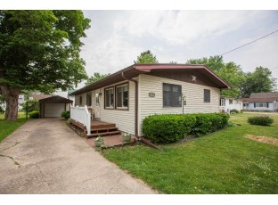 206 W Bluff Street Cassville, WI 53806