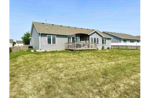 3660 Eagles Ridge Drive, Beloit, WI 53511