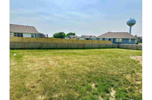 3660 Eagles Ridge Drive, Beloit, WI 53511