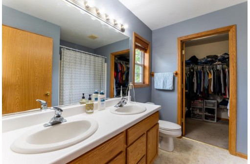 8302 Dolomite Lane, Madison, WI 53719