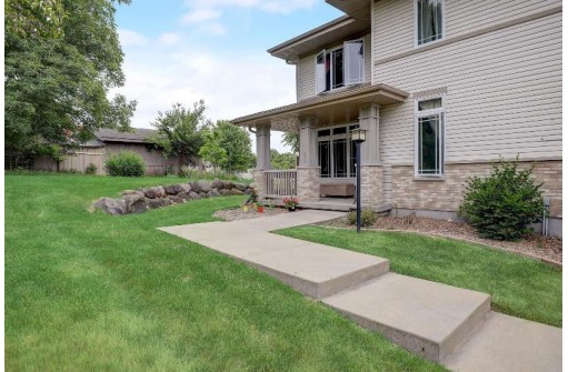 125 Carriage Way, DeForest, WI 53532