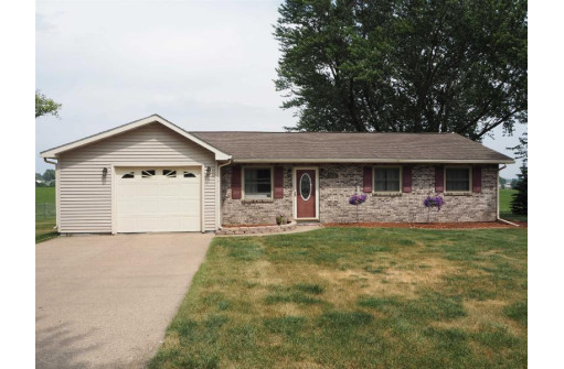 908 Morningview Road, Lancaster, WI 53813