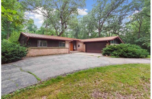 6948 E Foxhollow Road, Clinton, WI 53525