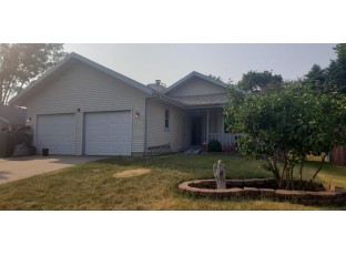 832 Acker Parkway DeForest, WI 53532