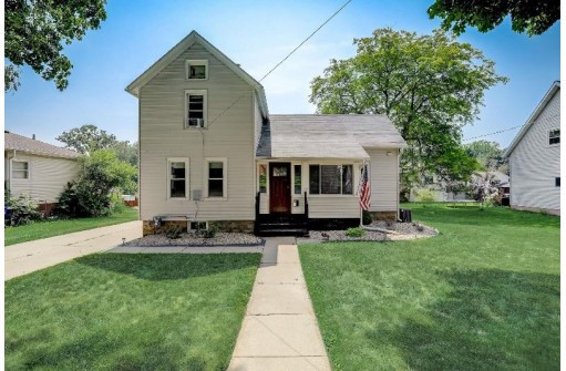 735 S Charles Street, Columbus, WI 53925