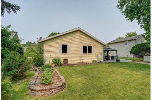 621 S Walker Way, Sun Prairie, WI 53590