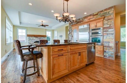 8103 Flagstone Drive, Madison, WI 53719