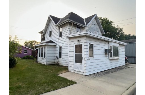 9 River Street, Belleville, WI 53508