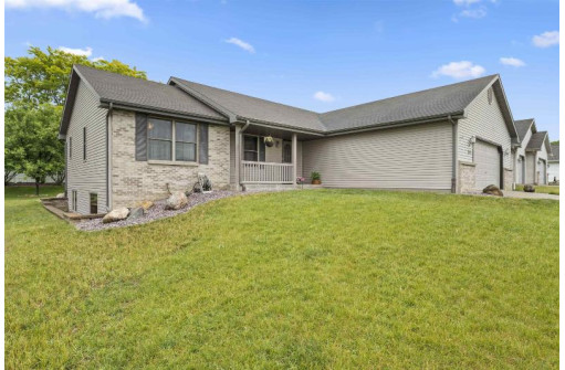 3875 Mallard Lane, Janesville, WI 53546