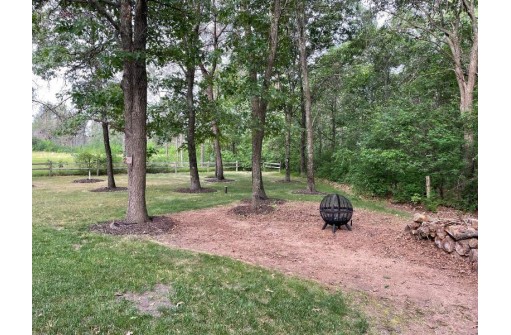 1325 Bogey Trail, Nekoosa, WI 54457