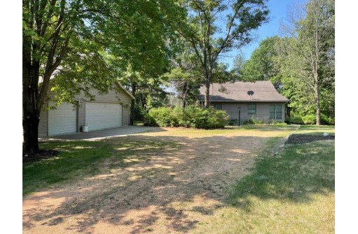 1325 Bogey Trail, Nekoosa, WI 54457