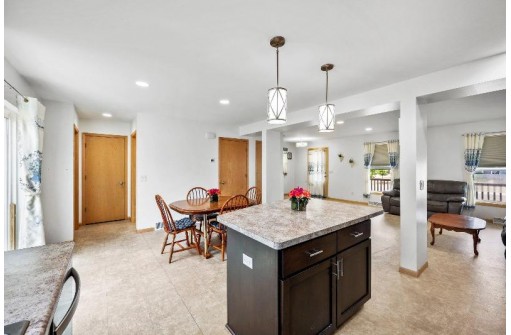 1839 Morning Mist Way, Madison, WI 53718