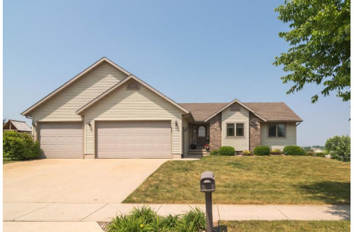 202 E School Road, Cottage Grove, WI 53527