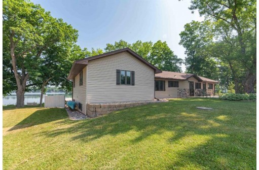 346 Fur Drive, Wisconsin Dells, WI 53965