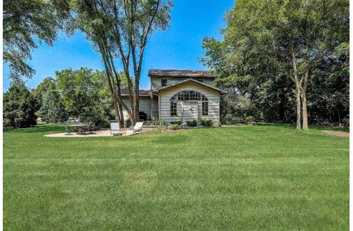 1110 Lee Street, Lake Mills, WI 53551-1938