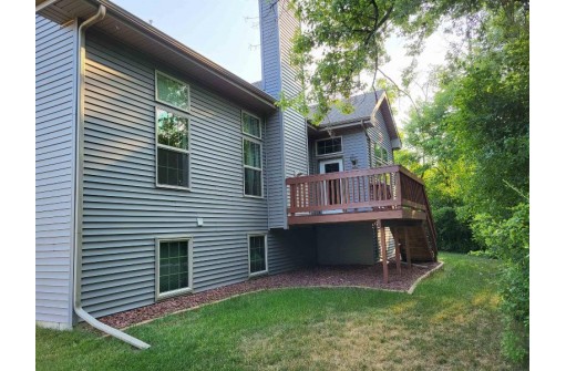 927 Prairieview Drive, Edgerton, WI 53534