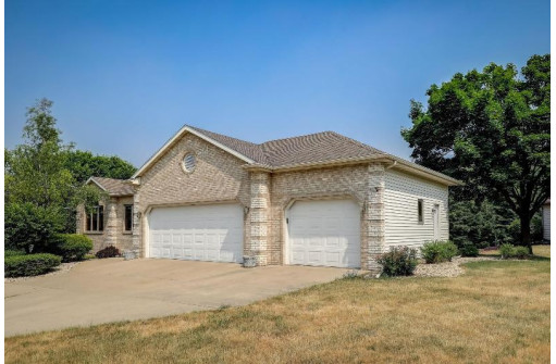 1808 Athens Court, Waunakee, WI 53597