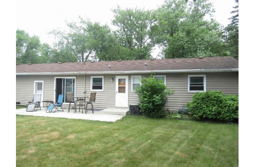 1109 Macarthur Drive, Janesville, WI 53548