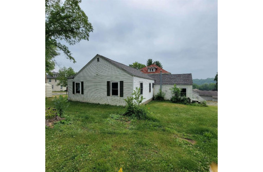 303 Mound Street, Blanchardville, WI 53516