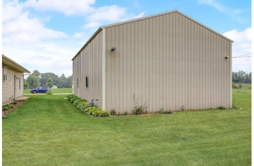 N5647 Knutson Road, Pardeeville, WI 53954