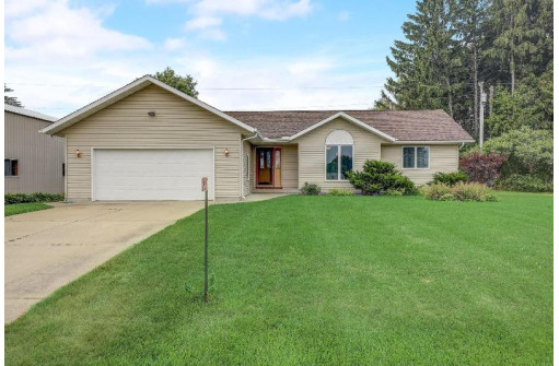 N5647 Knutson Road, Pardeeville, WI 53954