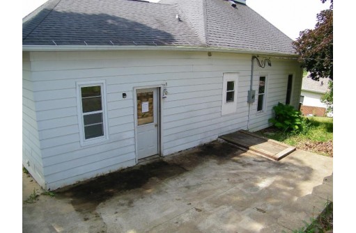 206 W Elroy Street, Elroy, WI 53929