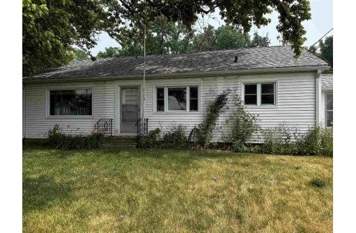 610 W Beloit Street, Orfordville, WI 53576