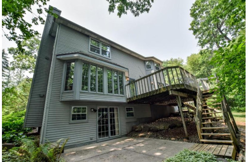 7003 Applewood Drive, Madison, WI 53719