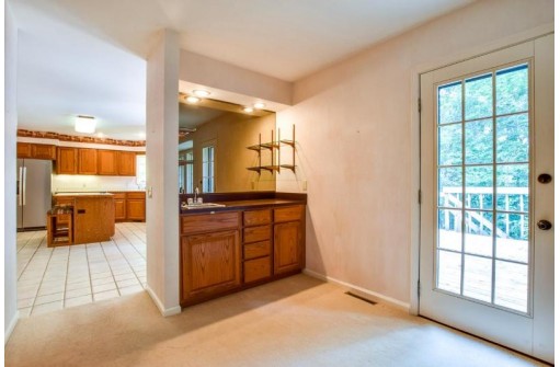 7003 Applewood Drive, Madison, WI 53719