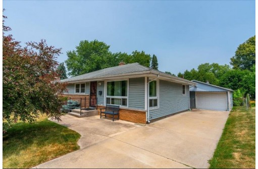 1010 Northland Drive, Madison, WI 53704