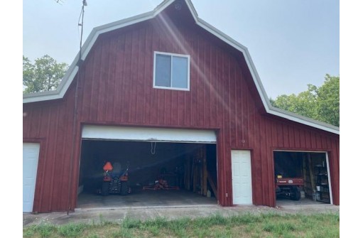 1302 Ember Lane, Adams, WI 53910