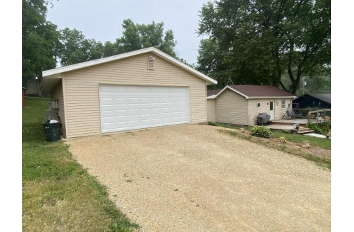 907 Center Street, Mineral Point, WI 53565