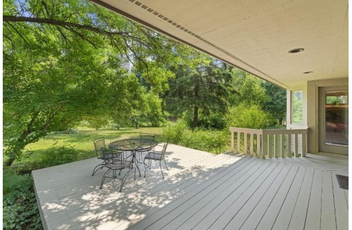 14 Pebble Beach Circle, Madison, WI 53717