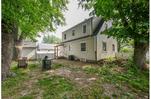 342 S Randall Avenue, Janesville, WI 53545